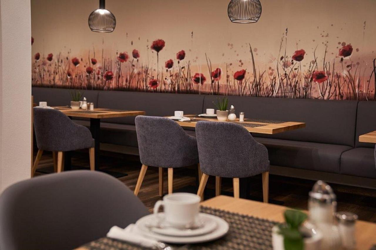 Zum Dallmayr Hotel Garni Berching Extérieur photo