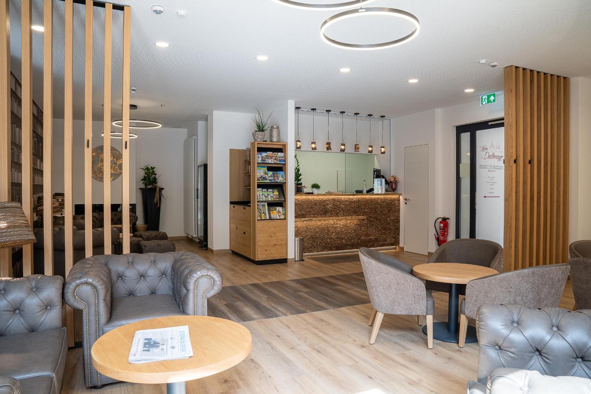 Zum Dallmayr Hotel Garni Berching Extérieur photo