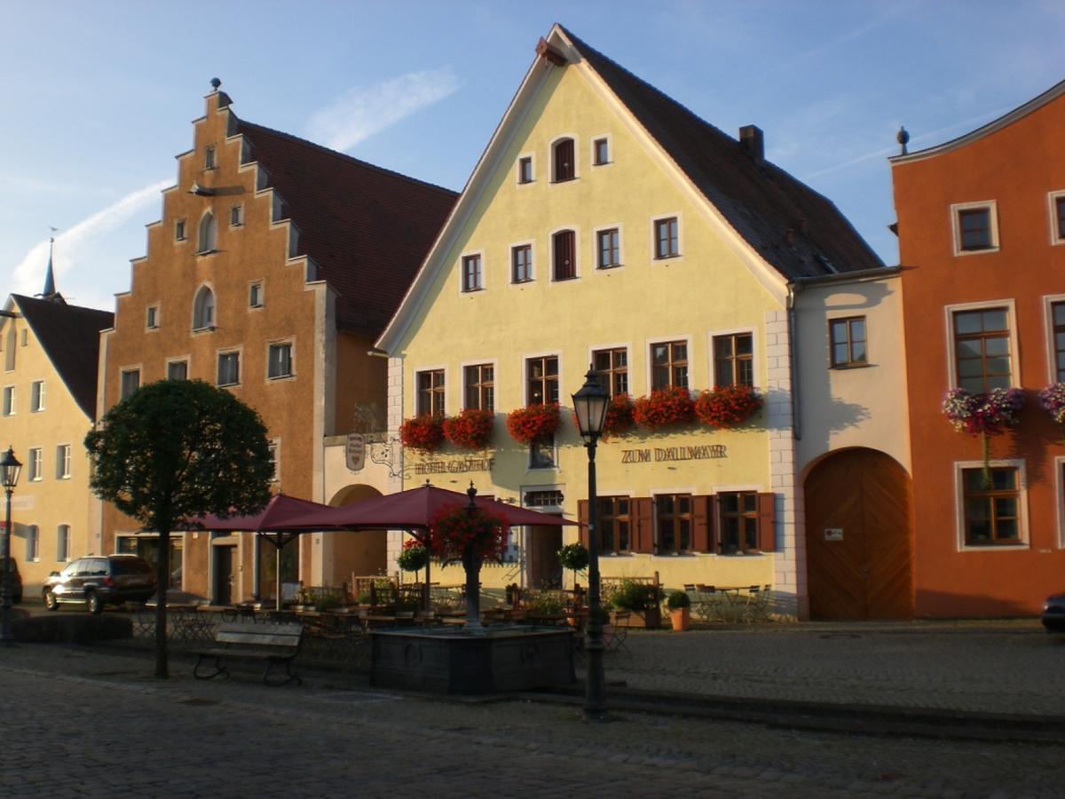 Zum Dallmayr Hotel Garni Berching Extérieur photo